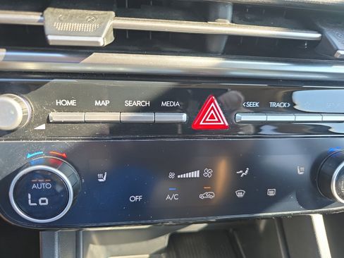 Used 2025 Hyundai Tucson SEL FWD image 21