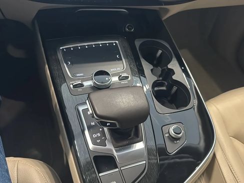Used 2018 Audi Q7 3.0T Premium Plus AWD/4WD image 36