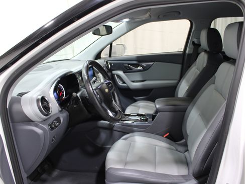 Used 2020 Chevrolet Blazer LT AWD/4WD image 3