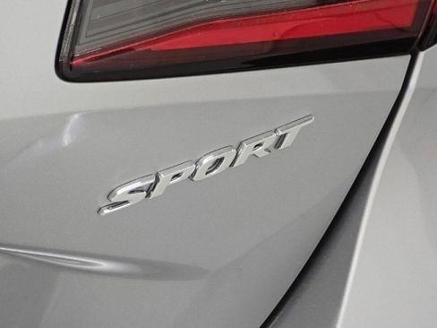 Used 2025 Honda Civic Sport image 3
