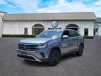 Used 2023 Volkswagen Atlas Cross Sport SE w/ Black Wheel Package