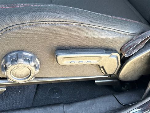 Used 2022 Jeep Gladiator Rubicon w/ Cold Weather Group image 22