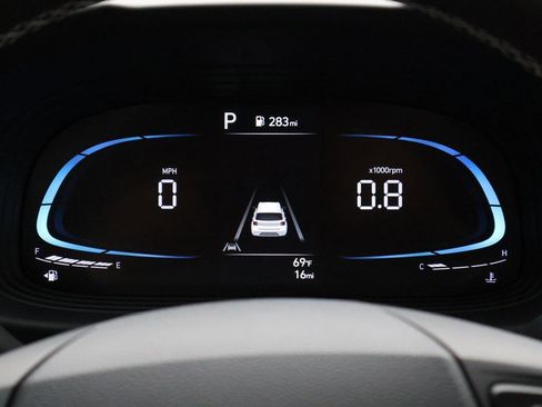 New 2025 Hyundai Venue Limited image 29