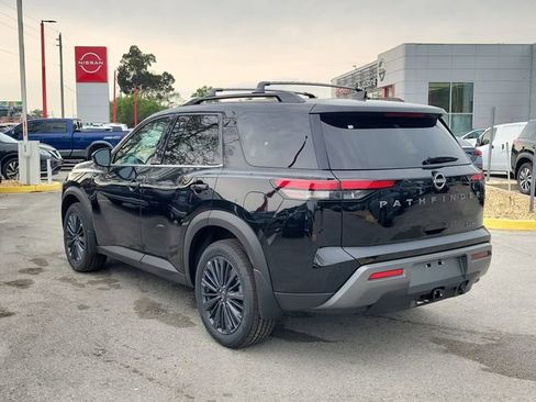 New 2026 Nissan Pathfinder SL AWD/4WD image 4