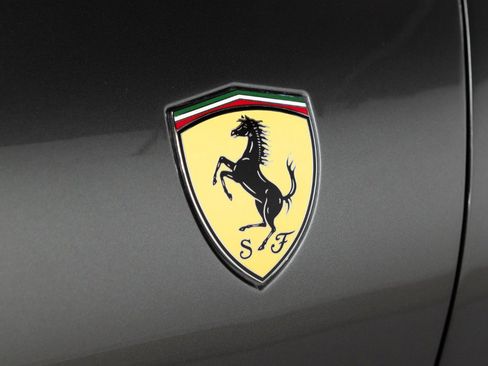 Used 2023 Ferrari Roma image 22