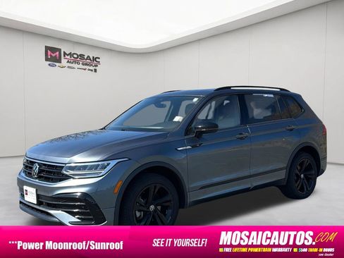 Used 2023 Volkswagen Tiguan SE R-Line AWD/4WD image 7
