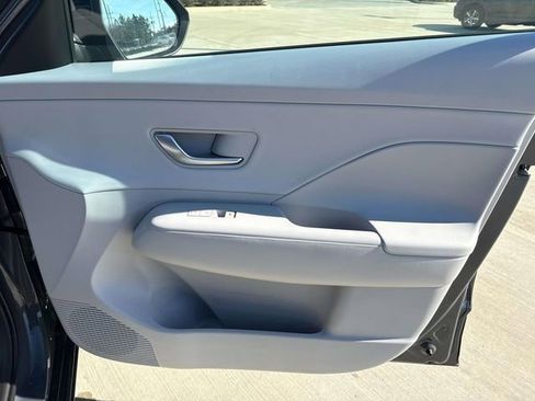 New 2026 Hyundai Kona SEL Premium image 17