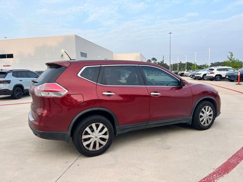 Used 2015 Nissan Rogue S FWD image 4