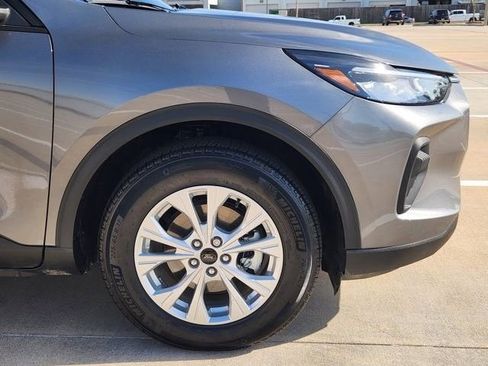 Used 2026 Ford Escape Active FWD image 9