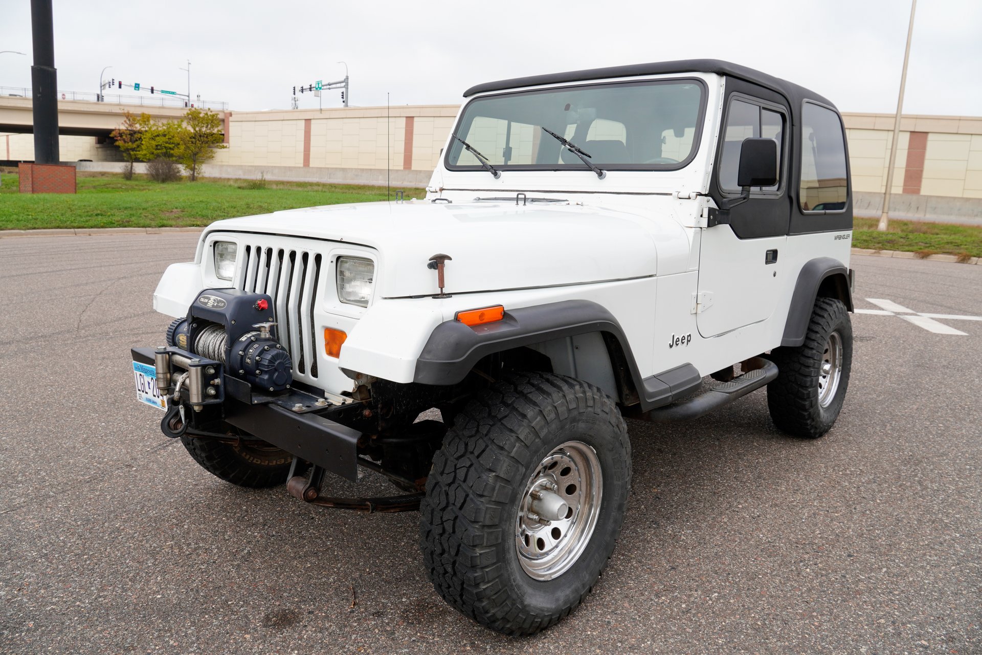 Used 1992 Jeep Wrangler 4WD image 8