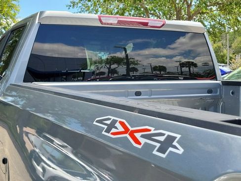 Used 2023 Chevrolet Silverado 1500 RST AWD/4WD image 10