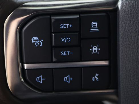 Used 2025 Ford F250 King Ranch w/ FX4 Off-Road Package AWD/4WD image 21