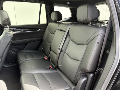 Certified 2024 Cadillac XT6 Premium Luxury image 13