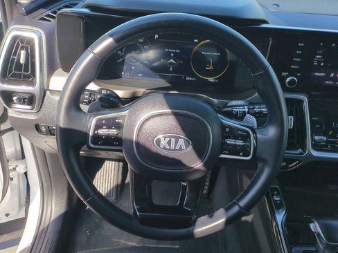 Certified 2021 Kia Sorento SX image 11