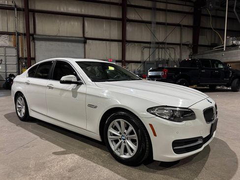 Used 2014 BMW 528i Sedan RWD image 2