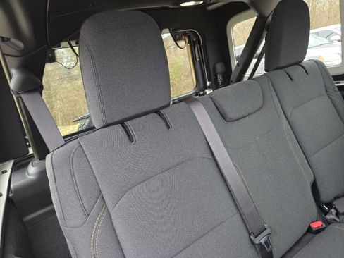 Used 2024 Jeep Wrangler Sport S image 17