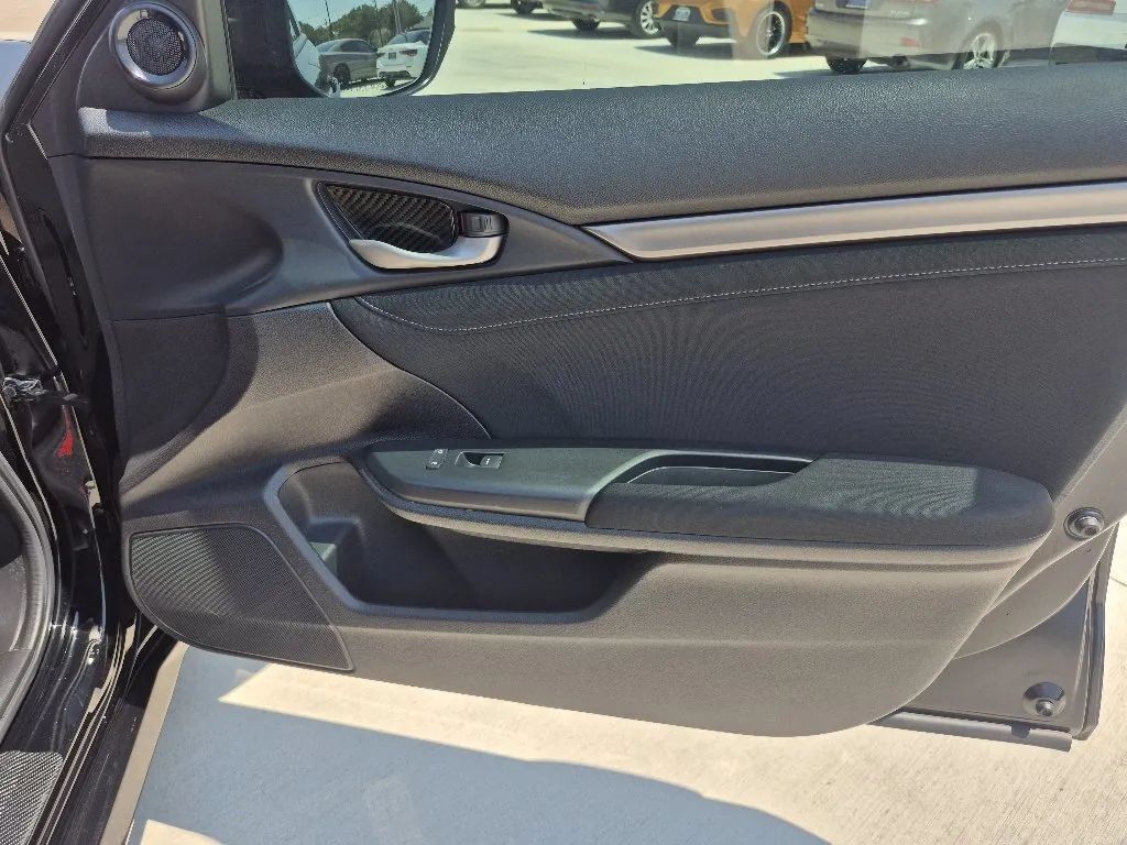 Used 2019 Honda Civic EX image 16