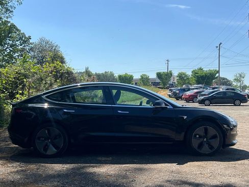 Used 2018 Tesla Model 3 Mid Range RWD image 6