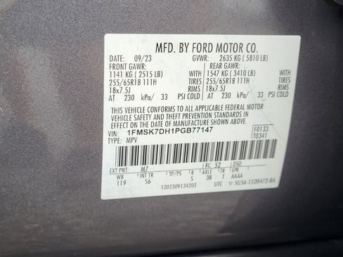 Used 2023 Ford Explorer XLT w/ Equipment Group 202A RWD image 35