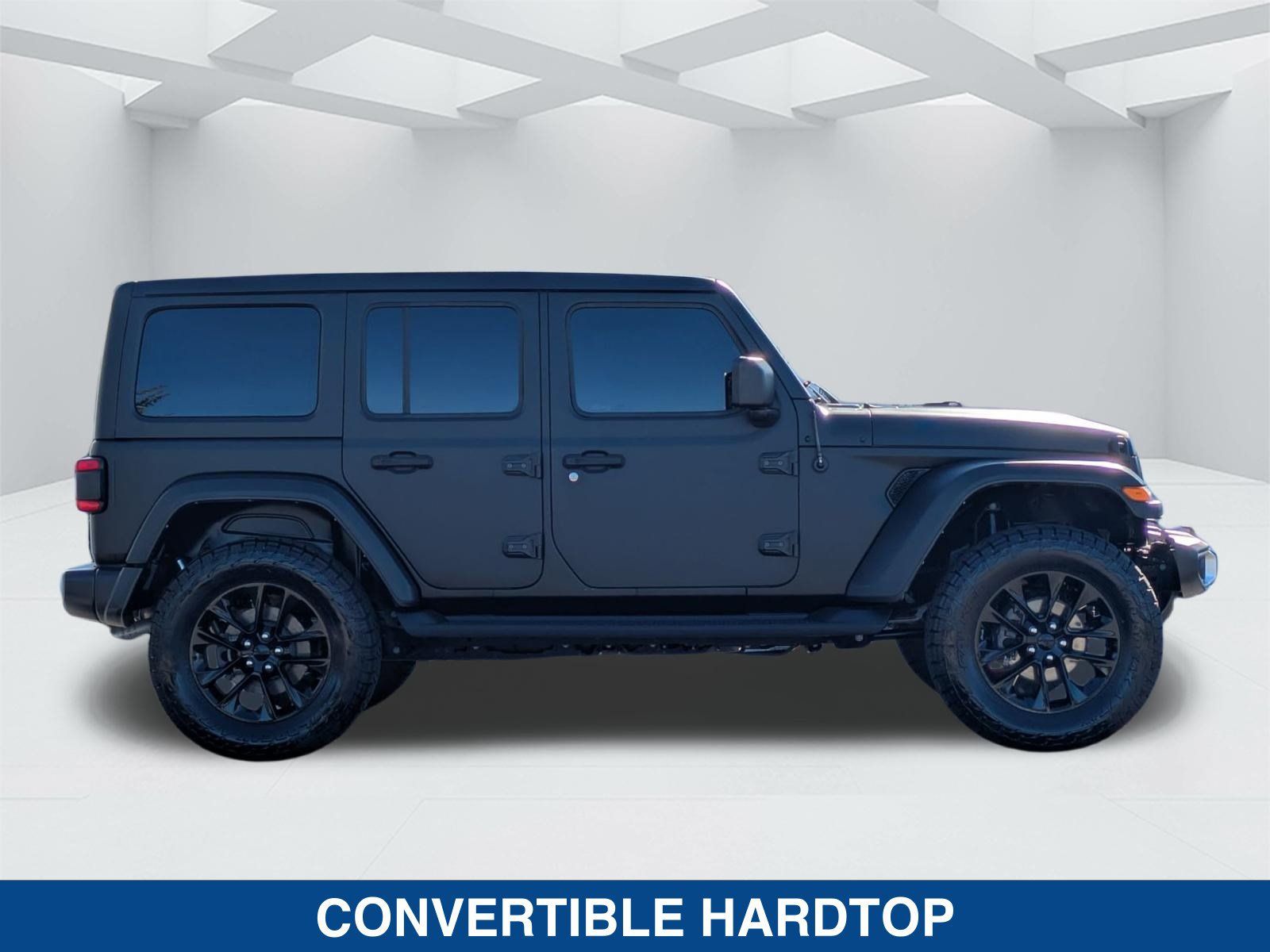 Used 2021 Jeep Wrangler Unlimited Sahara AWD/4WD image 4