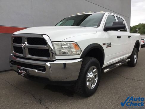 Used 2015 RAM 3500 Tradesman w/ Chrome Appearance Group image 5