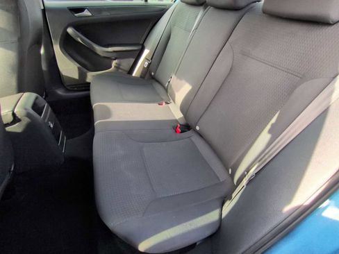 Used 2015 Volkswagen Jetta S image 19