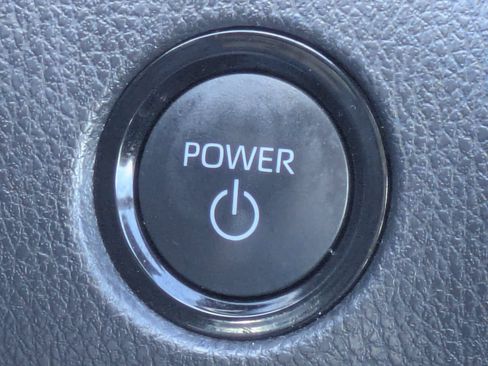 Used 2025 Toyota Camry LE FWD image 33