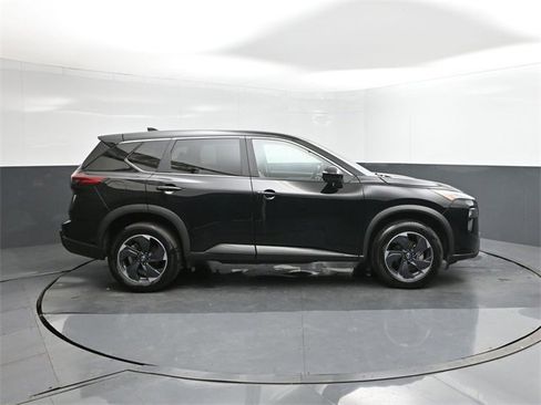 Used 2025 Nissan Rogue SV image 26