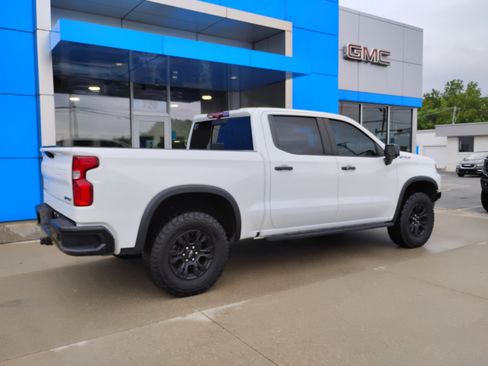 Used 2022 Chevrolet Silverado 1500 ZR2 w/ Technology Package AWD/4WD image 7