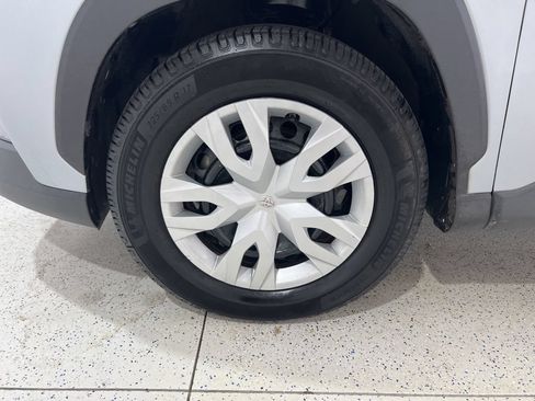 Used 2022 Toyota Corolla Cross L AWD/4WD image 27