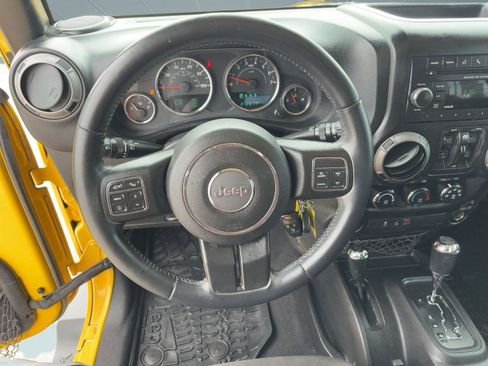 Used 2015 Jeep Wrangler Unlimited Sport w/ Quick Order Package 24S image 21