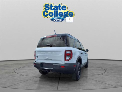 Used 2025 Ford Bronco Sport Badlands image 4