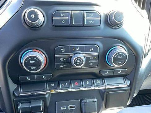 Used 2022 Chevrolet Silverado 1500 RST w/ Bed Protection Package RWD image 18