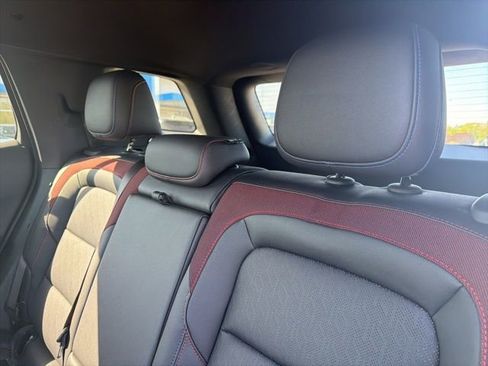Used 2025 Chevrolet Equinox RS w/ Convenience Package III FWD image 8