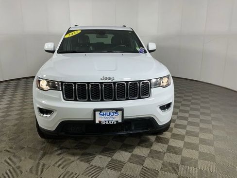 Used 2021 Jeep Grand Cherokee Laredo X image 2