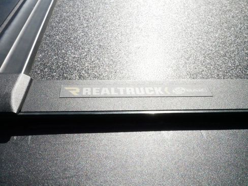 Used 2020 Nissan Titan PRO-4X w/ Pro-4x Convenience Package image 18