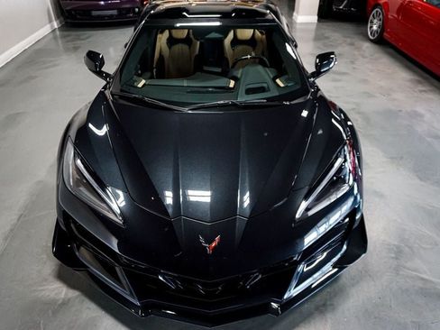 Used 2024 Chevrolet Corvette Z06 w/ Z07 Performance Package RWD image 44