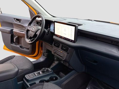 New 2026 Ford Maverick XLT image 5