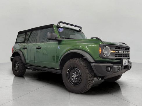 Used 2023 Ford Bronco Black Diamond AWD/4WD image 1