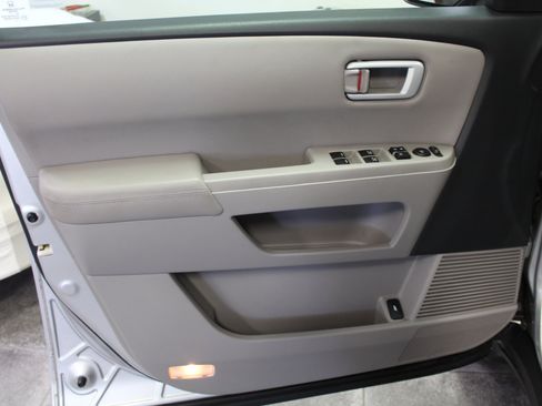 Used 2014 Honda Pilot EX-L image 18