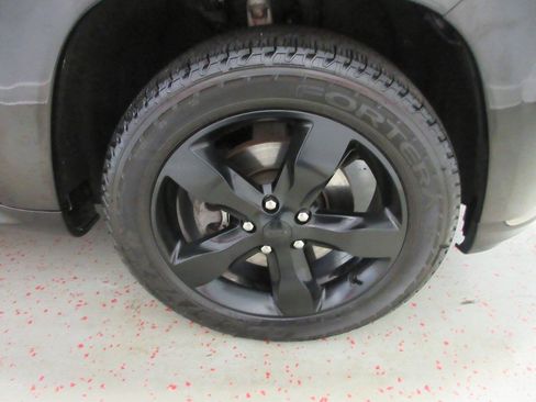 Used 2016 Jeep Grand Cherokee High Altitude AWD/4WD image 28