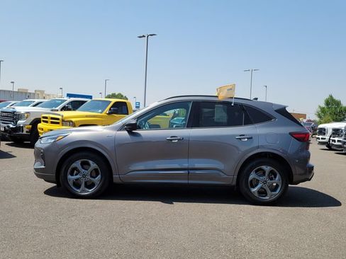 Certified 2024 Ford Escape ST-Line AWD/4WD image 2