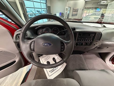 Used 2002 Ford F150 XLT image 8