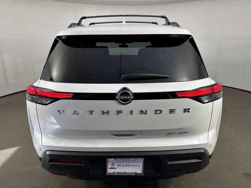 Certified 2023 Nissan Pathfinder SV image 35