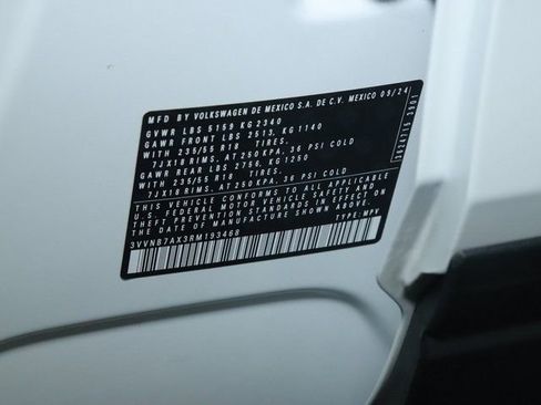 Used 2024 Volkswagen Tiguan SE image 22