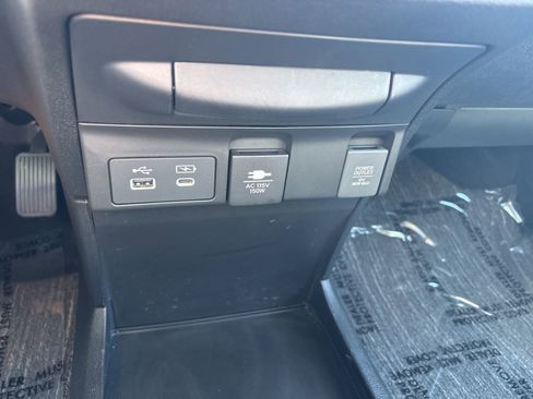 Certified 2025 Honda Odyssey Touring image 25