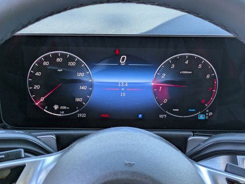 New 2026 Mercedes-Benz GLB 250 image 19