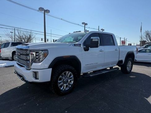 Used 2020 GMC Sierra 3500 Denali w/ Denali Ultimate Package image 3