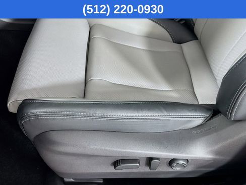 Certified 2025 Subaru Outback Limited image 24