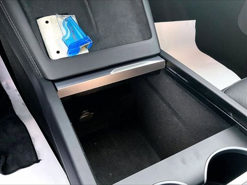 Used 2025 Tesla Model 3 Long Range RWD image 28